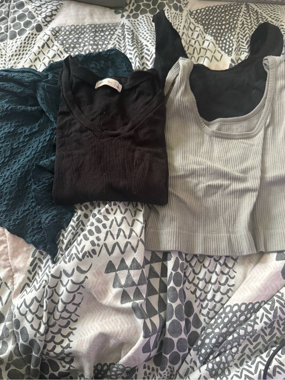Bundle Of Random Cute Tops Size Small